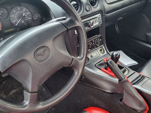 Used 1999 MAZDA MX-5 Miata image 9