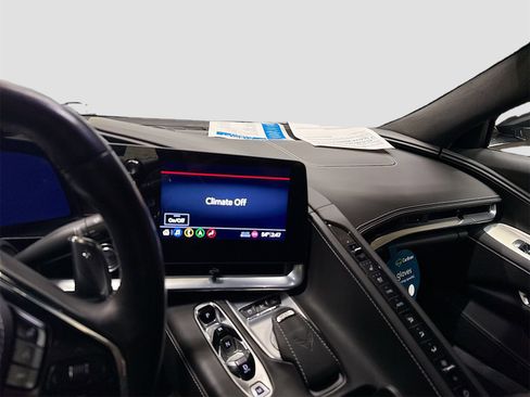 Used 2020 Chevrolet Corvette Stingray Premium Cpe w/ 3LT image 24