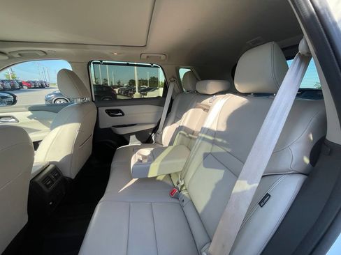 Used 2023 Nissan Rogue SL w/ SL Premium Package FWD image 21