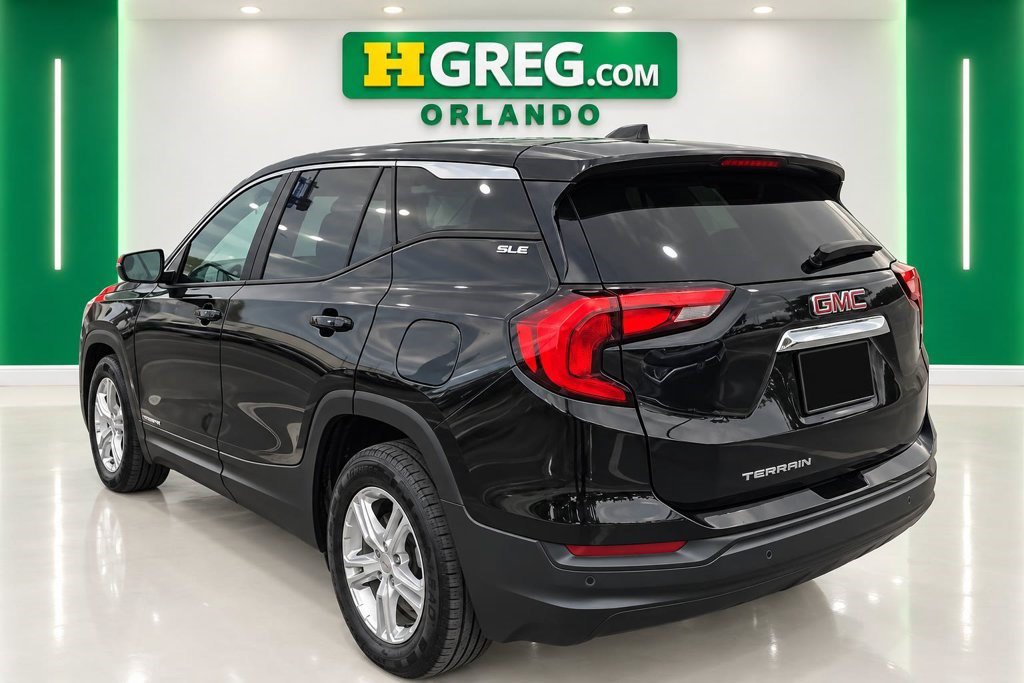 Used 2021 GMC Terrain SLE FWD image 2