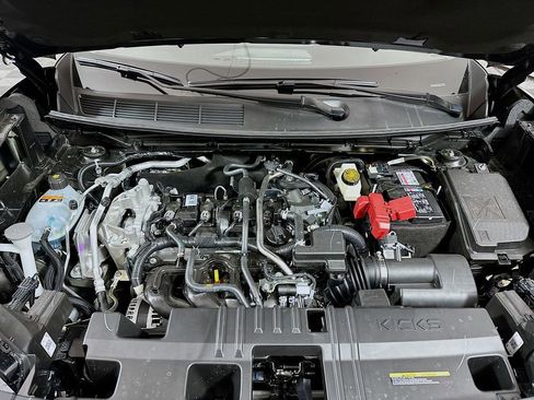 New 2026 Nissan Kicks SR w/ SR Premium Package image 8