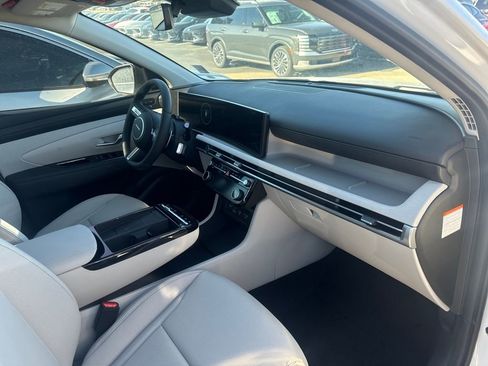 New 2026 Hyundai Tucson Limited image 29