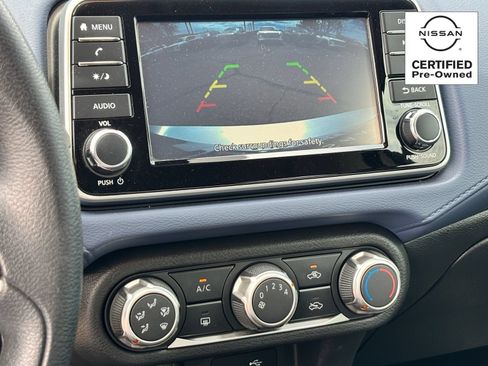 Used 2023 Nissan Versa SV FWD image 25