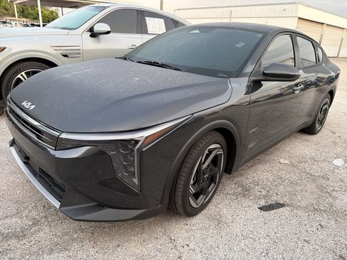 Certified 2025 Kia K4 EX FWD image 11