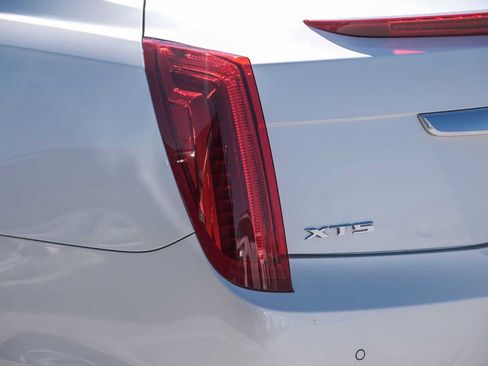 Used 2014 Cadillac XTS Platinum FWD image 7