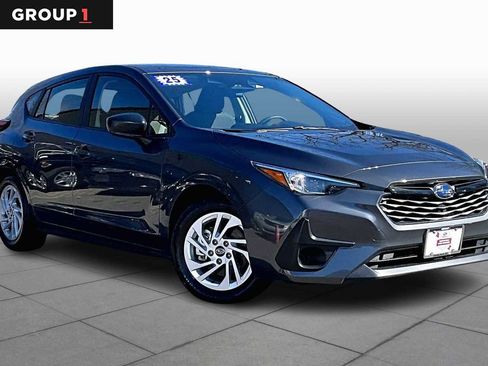 Used 2025 Subaru Impreza 2.0i image 3