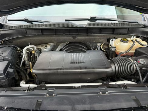 Used 2021 Chevrolet Tahoe LT w/ LT Signature Package image 8