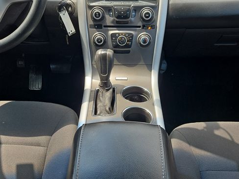Used 2013 Ford Edge SE FWD image 19