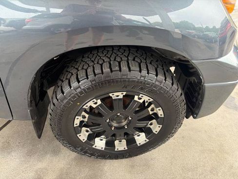 Used 2010 Toyota Tundra Limited AWD/4WD image 29