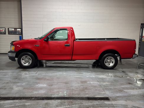 Used 1999 Ford F150 XL image 2