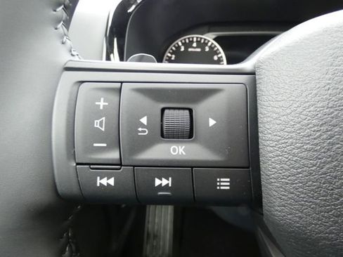 New 2026 Nissan Pathfinder SV image 14