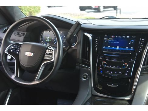 Used 2019 Cadillac Escalade ESV Platinum image 20