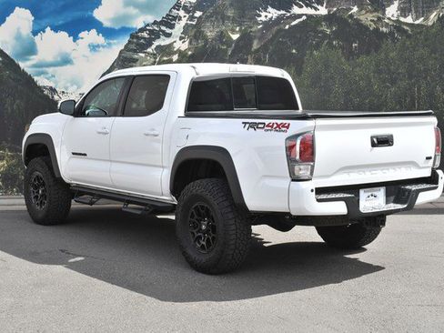 Used 2021 Toyota Tacoma TRD Off-Road w/ Technology Package image 9