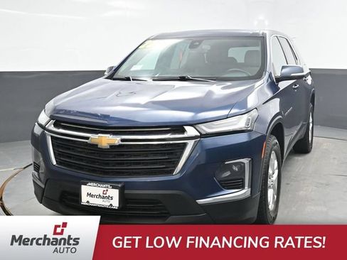 Used 2022 Chevrolet Traverse LS AWD/4WD image 2
