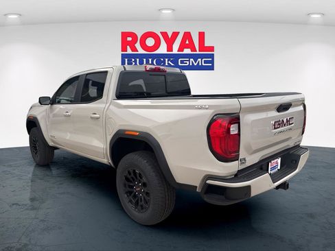 New 2026 GMC Canyon Elevation w/ Convenience Package image 12