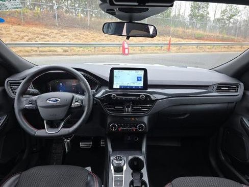 Used 2023 Ford Escape ST-Line Select image 6
