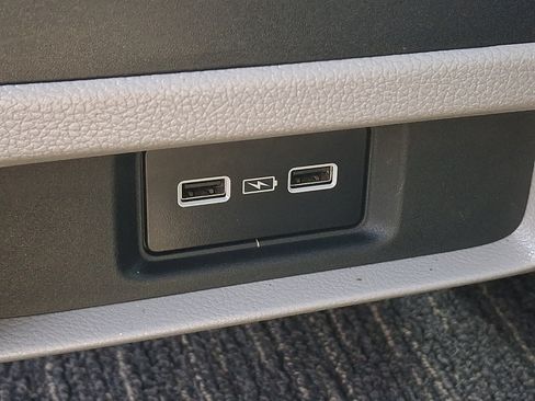 Used 2023 Honda Odyssey EX-L image 13