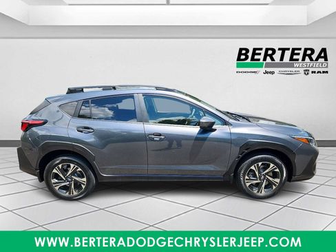 Used 2024 Subaru Crosstrek 2.0i Premium AWD/4WD image 7