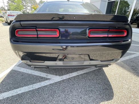 Used 2015 Dodge Challenger R/T Plus RWD image 12