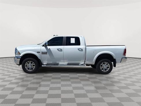 Used 2018 RAM 2500 Laramie w/ Convenience Group AWD/4WD image 4