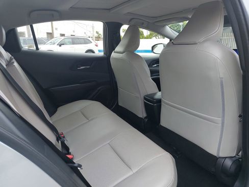 Used 2024 Toyota Prius XLE AWD/4WD image 11