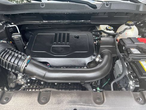 Used 2025 Chevrolet Blazer LT FWD image 27