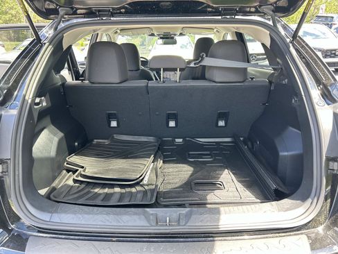 Used 2024 Subaru Crosstrek 2.0i Premium AWD/4WD image 11