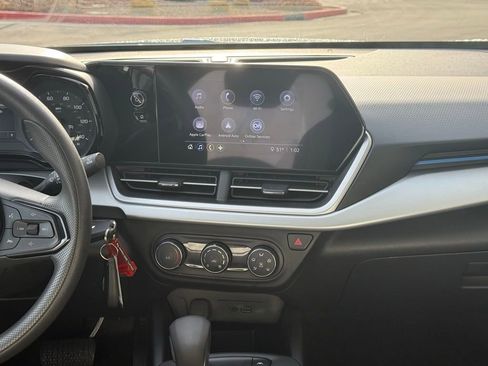 Used 2025 Chevrolet Trax LS image 13