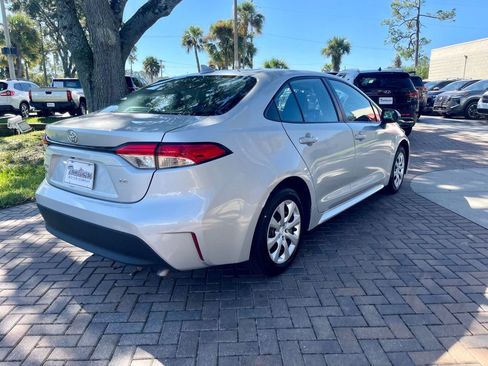 Used 2024 Toyota Corolla LE image 5