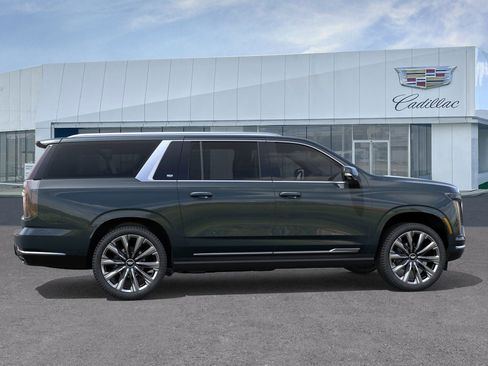 New 2026 Cadillac Escalade ESV Luxury w/ Touring Package image 5