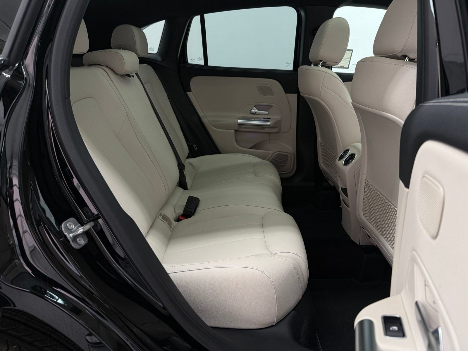 New 2026 Mercedes-Benz GLA 250 image 29