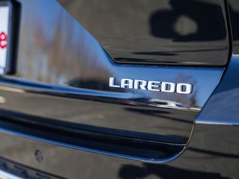 New 2025 Jeep Grand Cherokee Laredo X w/ MOPAR Finishing Package AWD/4WD image 10