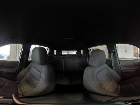 Used 2025 Chevrolet Equinox LT image 41