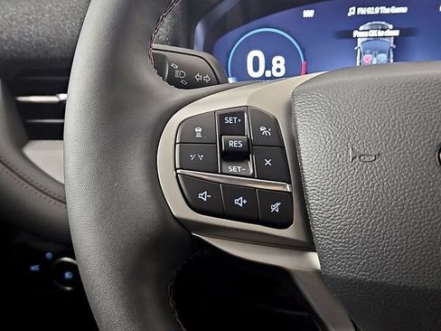 Used 2026 Ford Explorer Active w/ Active Comfort Package RWD image 19