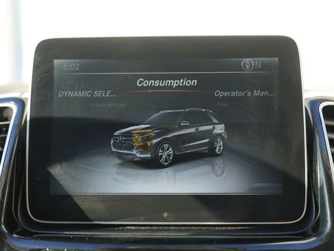 Used 2017 Mercedes-Benz GLE 400 4MATIC image 62