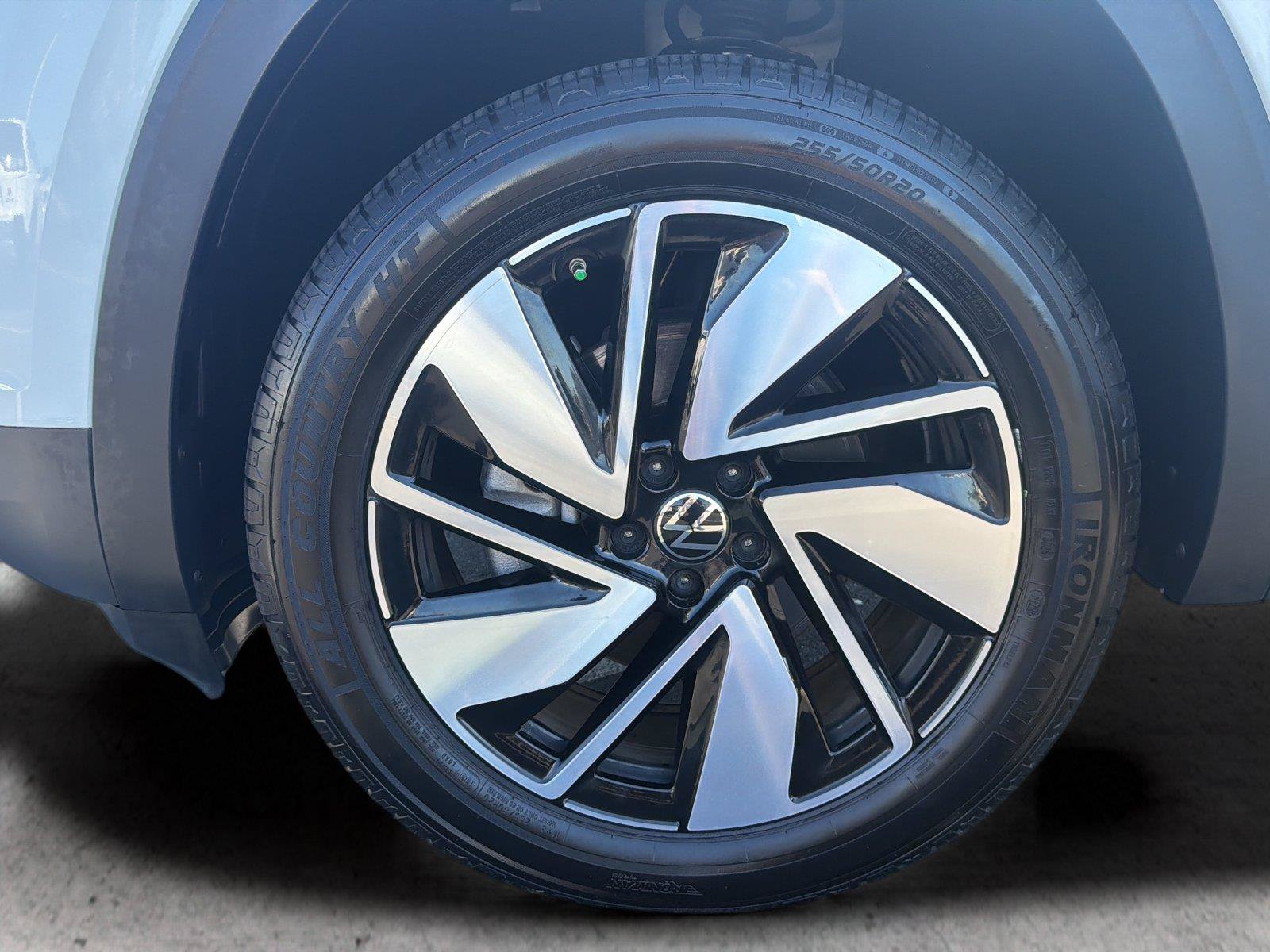 Used 2025 Volkswagen Atlas SE AWD/4WD image 49