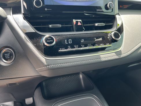 Certified 2022 Toyota Corolla SE FWD image 8