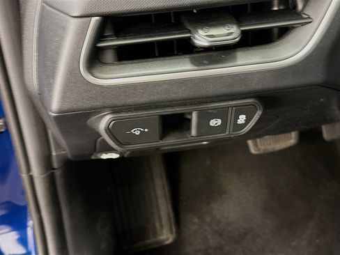 Used 2025 Kia K4 LXS image 17