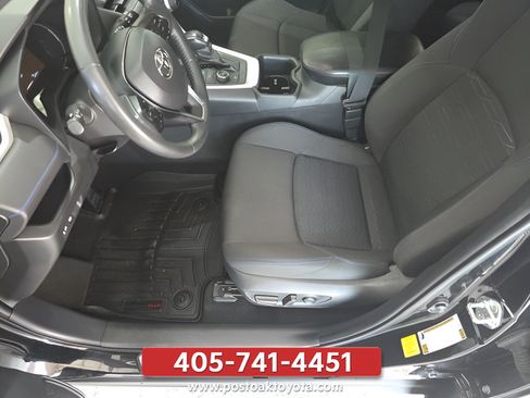 Used 2023 Toyota RAV4 SE AWD/4WD image 10