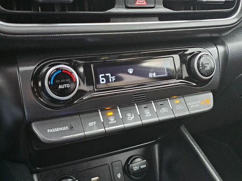 Used 2022 Hyundai Kona SEL w/ Convenience Package image 23