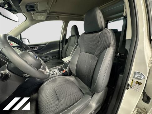 Used 2024 Subaru Forester Premium AWD/4WD image 22