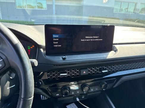 Used 2023 Honda Accord Sport image 11