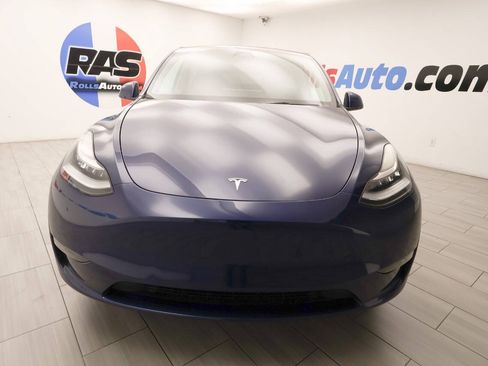 Used 2022 Tesla Model Y Long Range AWD/4WD image 8