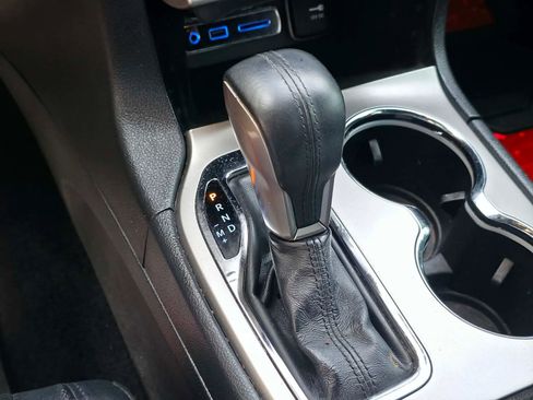 Used 2017 Jeep Grand Cherokee Altitude image 25