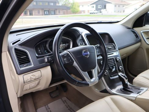 Used 2014 Volvo XC60 3.2 AWD/4WD image 15