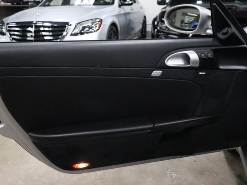 Used 2005 Porsche Boxster image 16