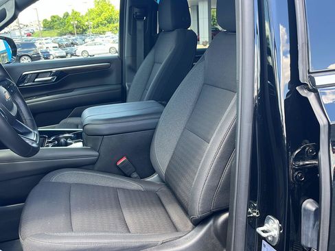 Used 2026 Chevrolet Tahoe LS w/ LPO, Dark Essentials Package AWD/4WD image 19