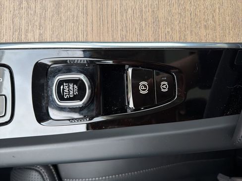 New 2026 Volvo XC60 B5 Ultra w/ Protection Package Premier image 31