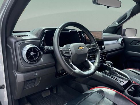 Used 2024 Chevrolet Colorado LT w/ LT Convenience Package RWD image 22