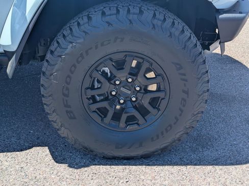 Certified 2024 Ford Bronco Raptor w/ Interior Carbon Fiber Pack 6 AWD/4WD image 8